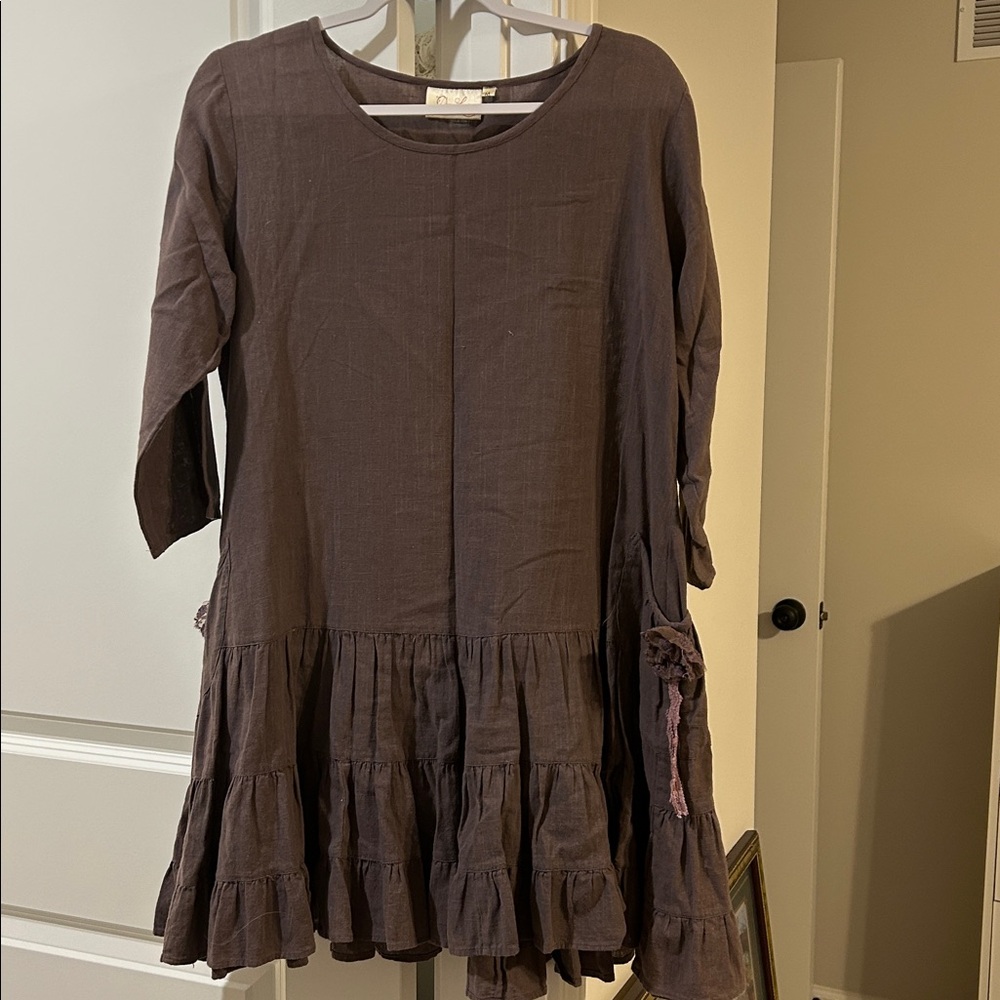 Chic Ruffled Hem Tunic in Deep Brown